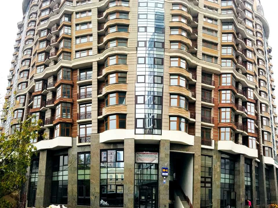 Apartment. Bogdan Khmelnytsky St., Kyiv