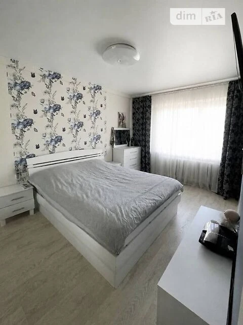 Sale of 2-room apartment 60.5 sq. m. on Akademika Filatova Street 1/2
