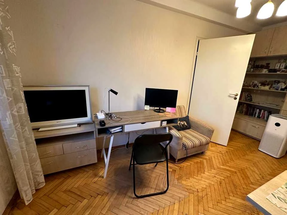 Квартира. Київ, Богдана Хмельницького вул.