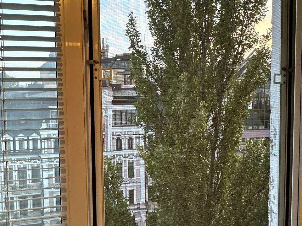 Квартира. Київ, Богдана Хмельницького вул.