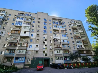 Apartment. Kyiv, Kazarmenna Street