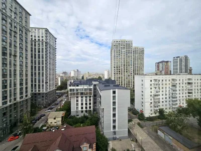 Apartment. Kam'yanska Street, Kyiv