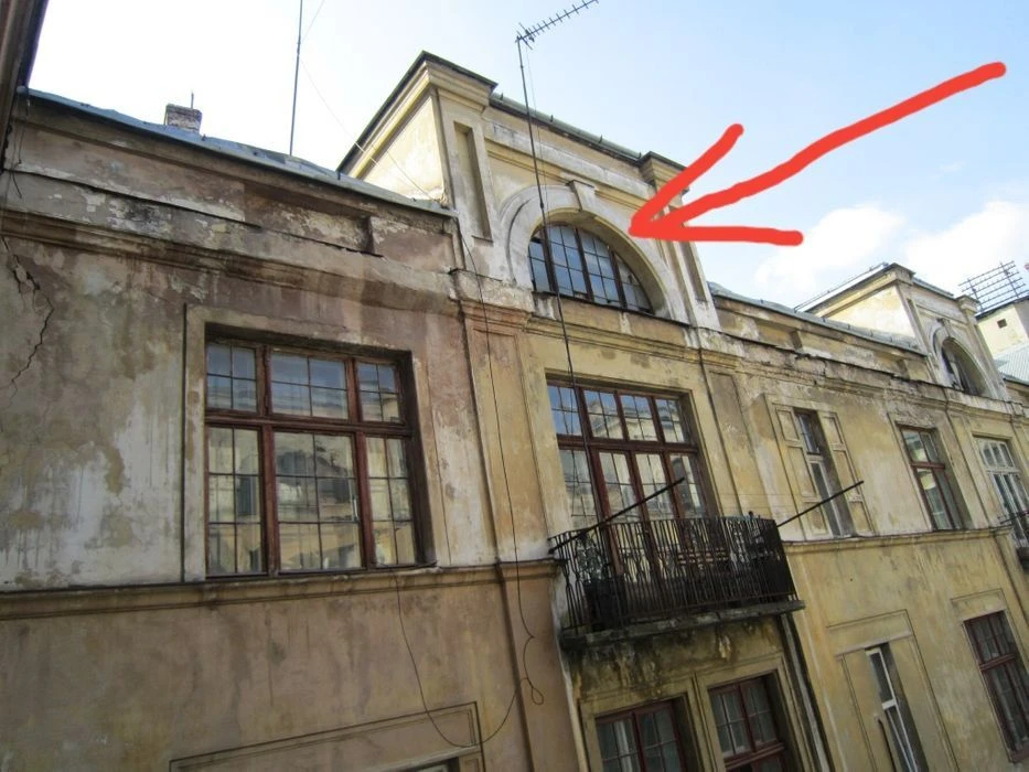 Продаж 2-кім квартрира 80 м² 4/5ц пл.Генерала Григоренка 135