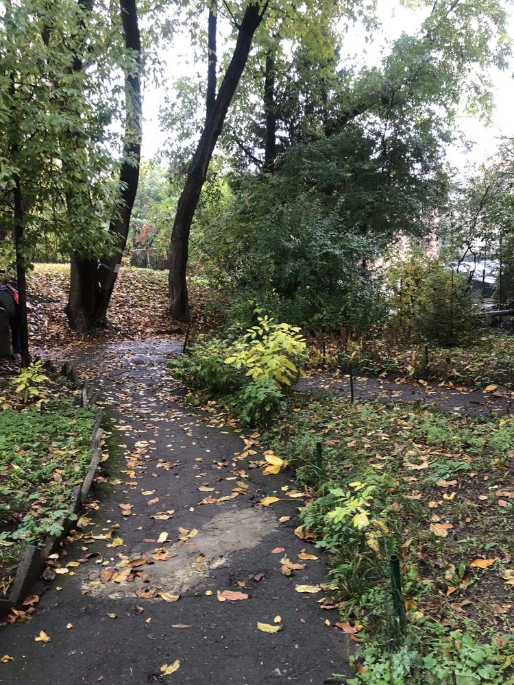 Sale of a 2-room apartment on вул. Kotsilovського (Mekhnikova) center