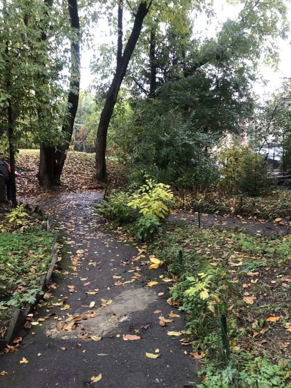 Sale of a 2-room apartment on вул. Kotsilovського (Mekhnikova) center
