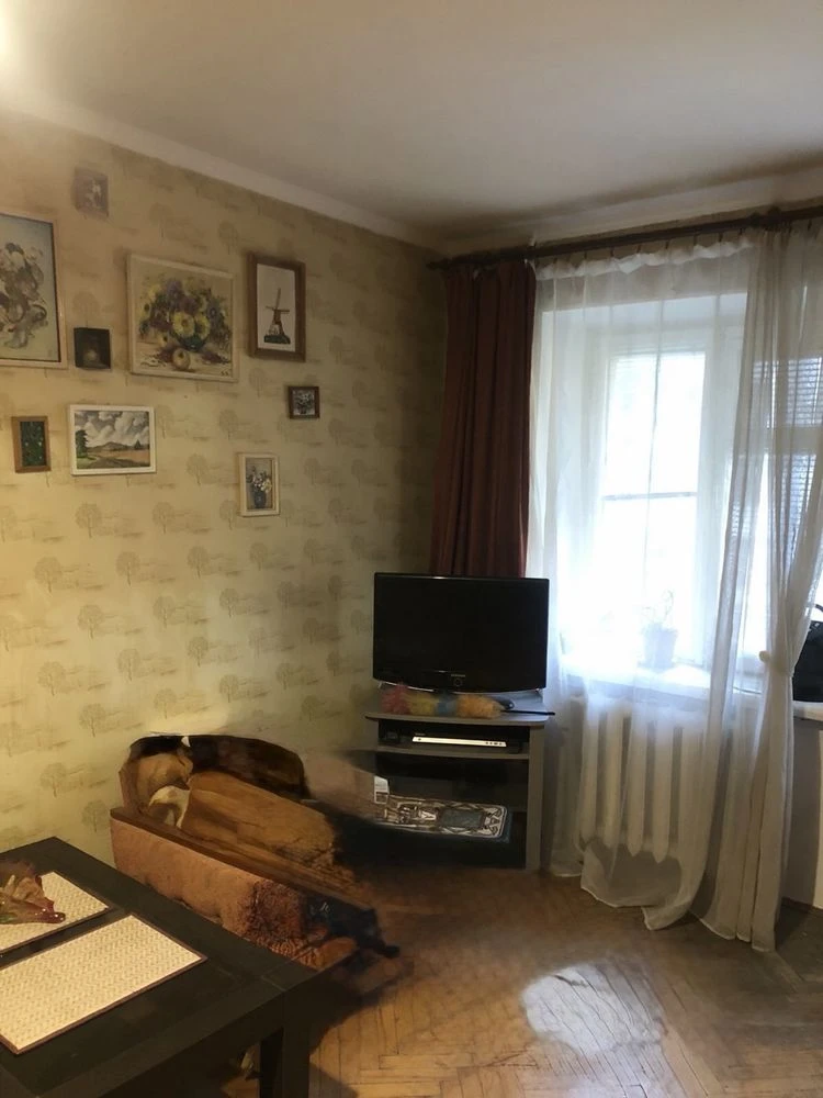 Sale of a 2-room apartment on вул. Kotsilovського (Mekhnikova) center