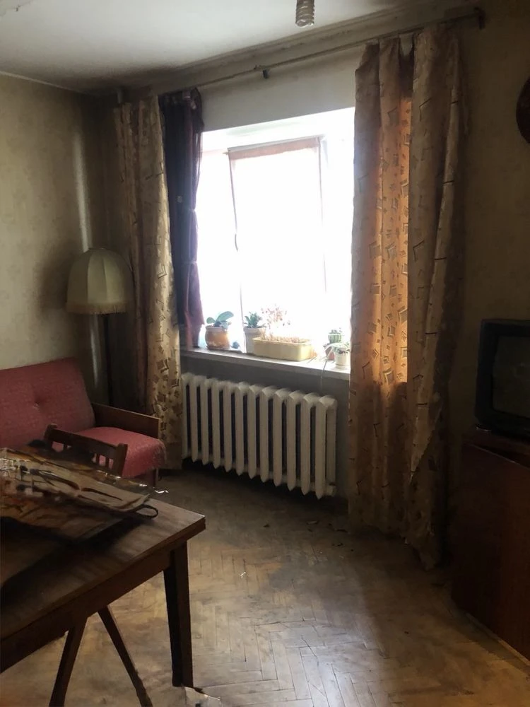 Sale of a 2-room apartment on вул. Kotsilovського (Mekhnikova) center