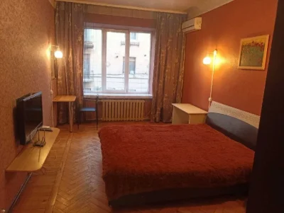 Продається 2-кімнатна квартира в самому центрі Харкова