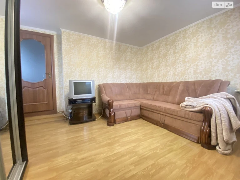 Long-Term Rental Room in a Detached Property