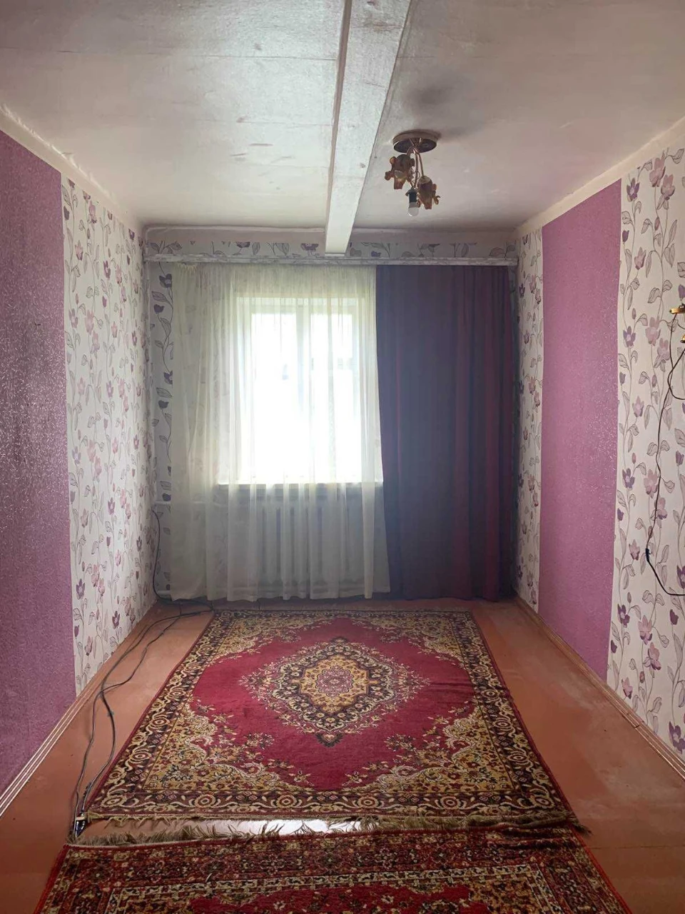 Продам частину будинку по вул. Базарній, земля у власності