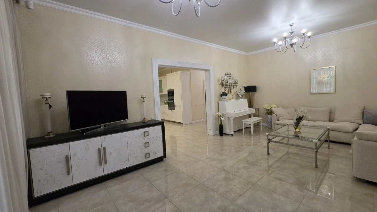 House with renovation, Lesova Bucha, without%