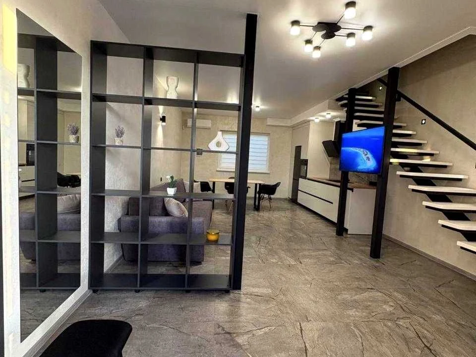 House. Dnipro, Velika Diiivska st.