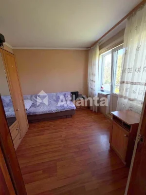 Apartment in Cheremkhy, Philatov Street – School
