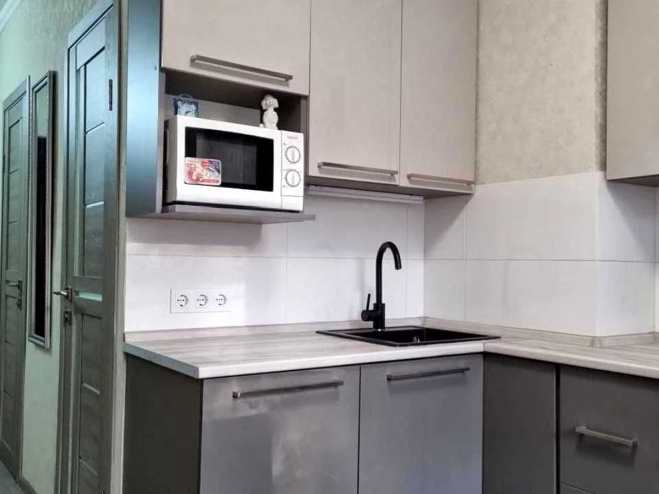 Apartment. Odessa, Banniy Prosv.