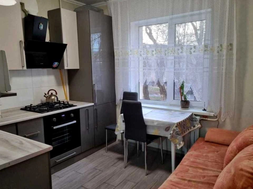 Apartment. Odessa, Banniy Prosv.