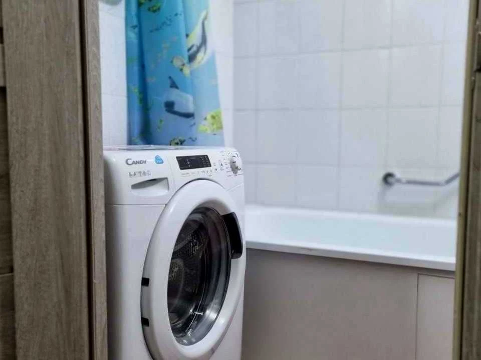 Apartment. Odessa, Banniy Prosv.