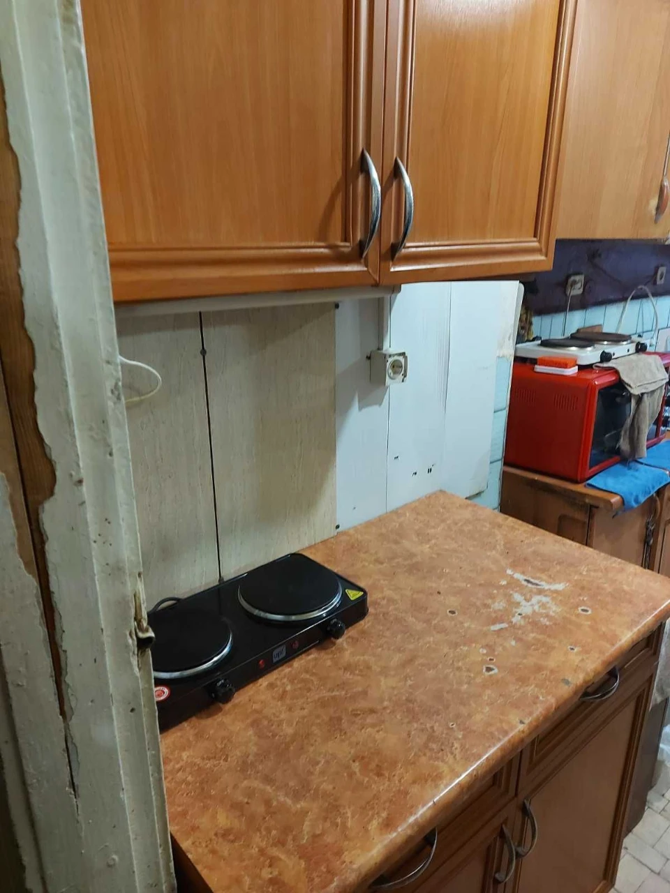 Кімната в цегляному будинку по вул. Жоліо Кюрі (вул. Ойстраха).