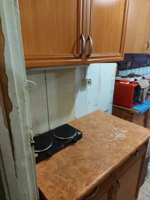 Кімната в цегляному будинку по вул. Жоліо Кюрі (вул. Ойстраха).