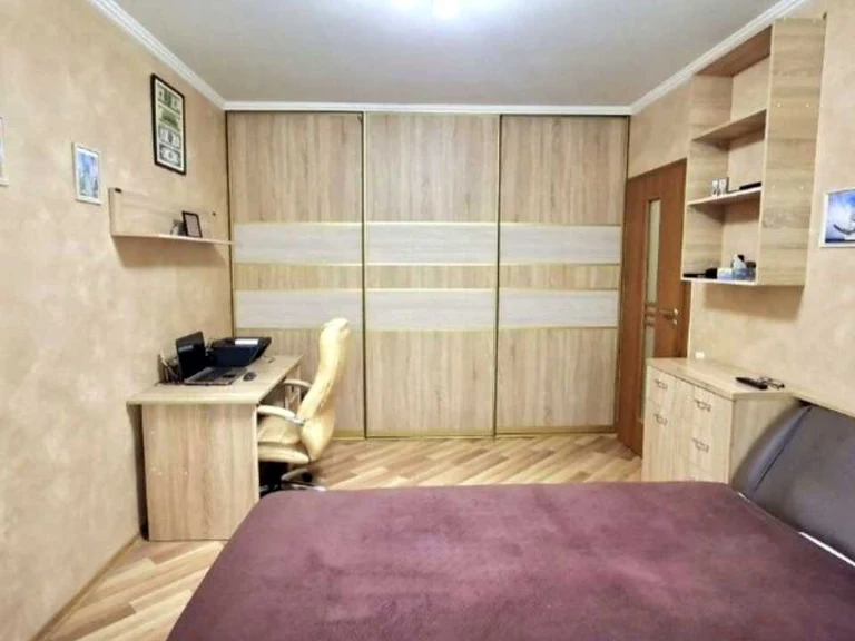 Apartment. Eugene Chiclenka st., Odessa