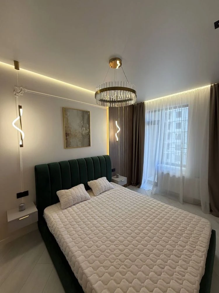 Продаж євротрьохкімнатної квартири 68 м² у ЖК Еллада  в Арка