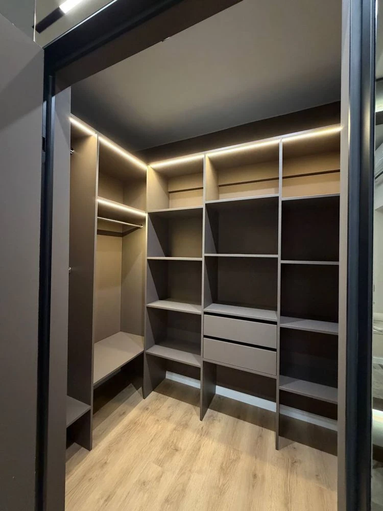 Продаж євротрьохкімнатної квартири 68 м² у ЖК Еллада  в Арка