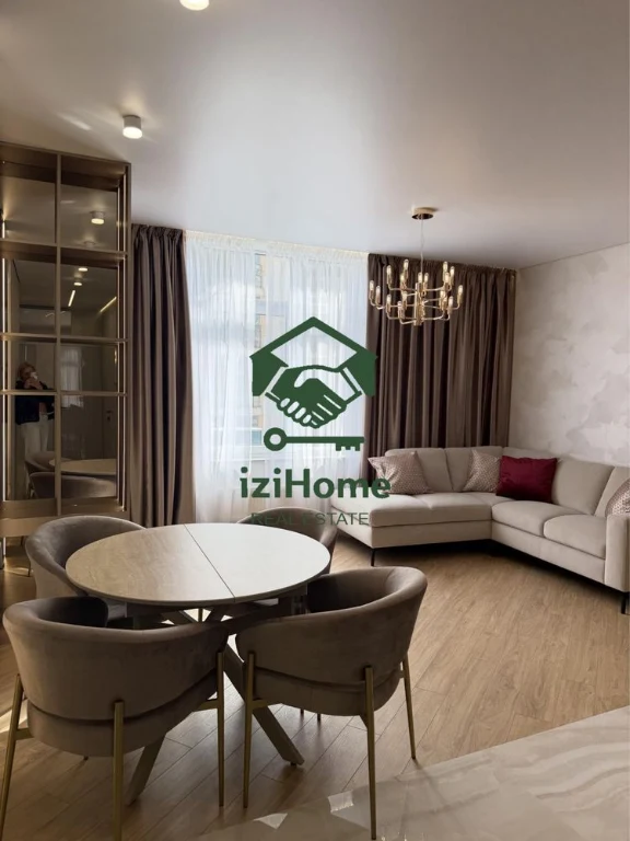 Three-room apartment on Kamarina! With designer expensive r