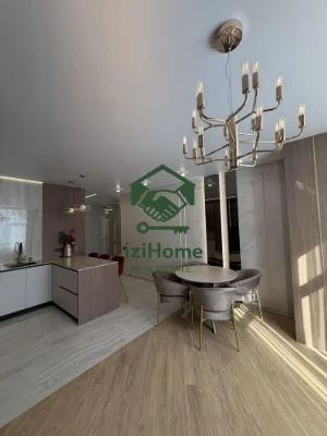 Three-room apartment on Kamarina! With designer expensive r