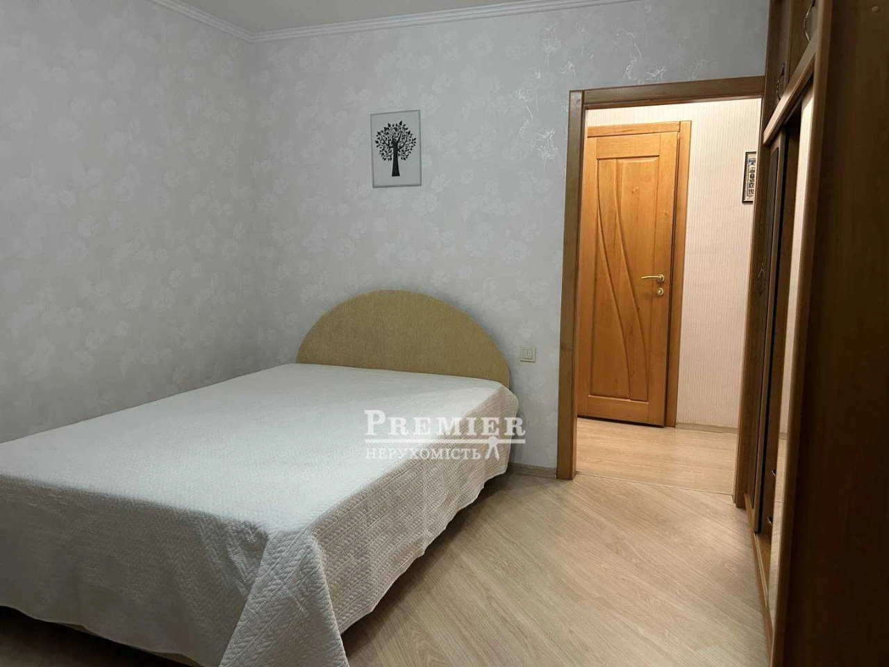 For Sale 2-room apartment with renovation and furniture on Bovalin