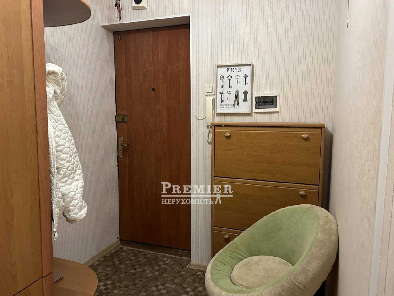 For Sale 2-room apartment with renovation and furniture on Bovalin