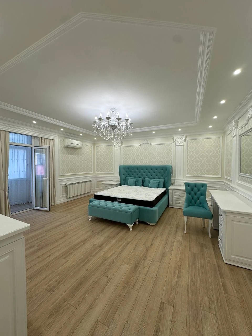 1353 USD per 1 sq m, 3 rooms, new building