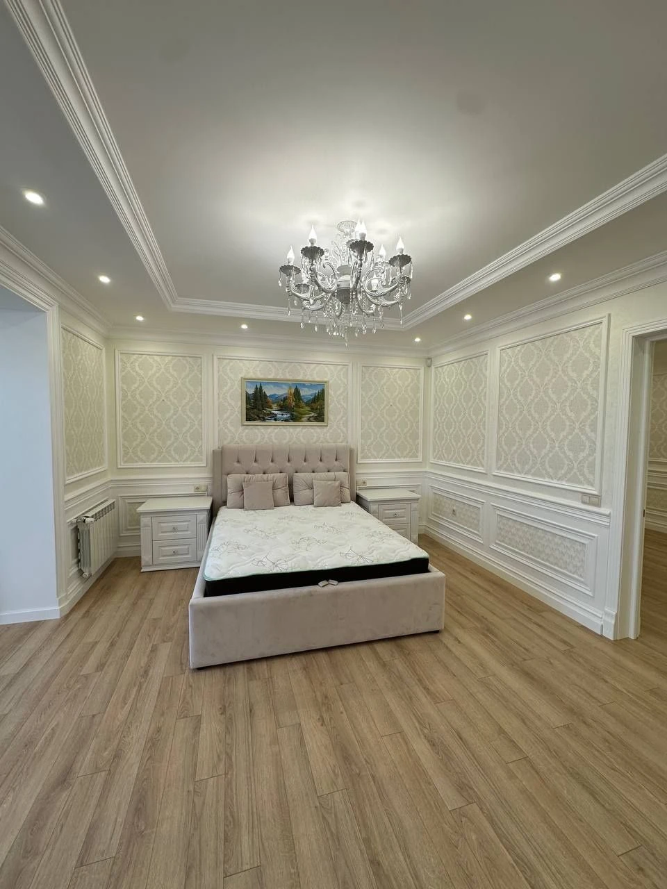 1353 USD per 1 sq m, 3 rooms, new building