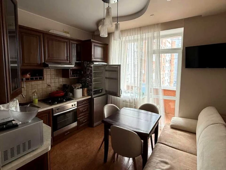 Apartment. Наукова Street, Lviv