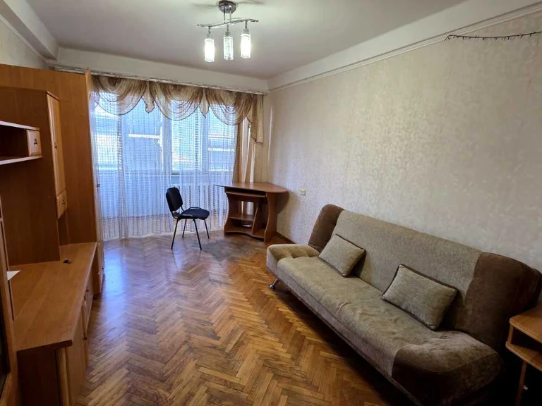 Квартира. Киев, Преображенская улица