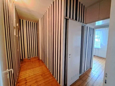 Apartment. Derevlyanska St.