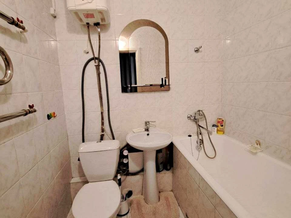 Apartment. Derevlyanska St.