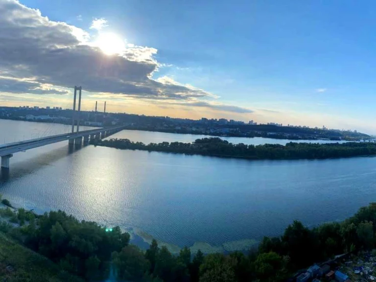 Квартира. Київ, Миколи Бажана просп.