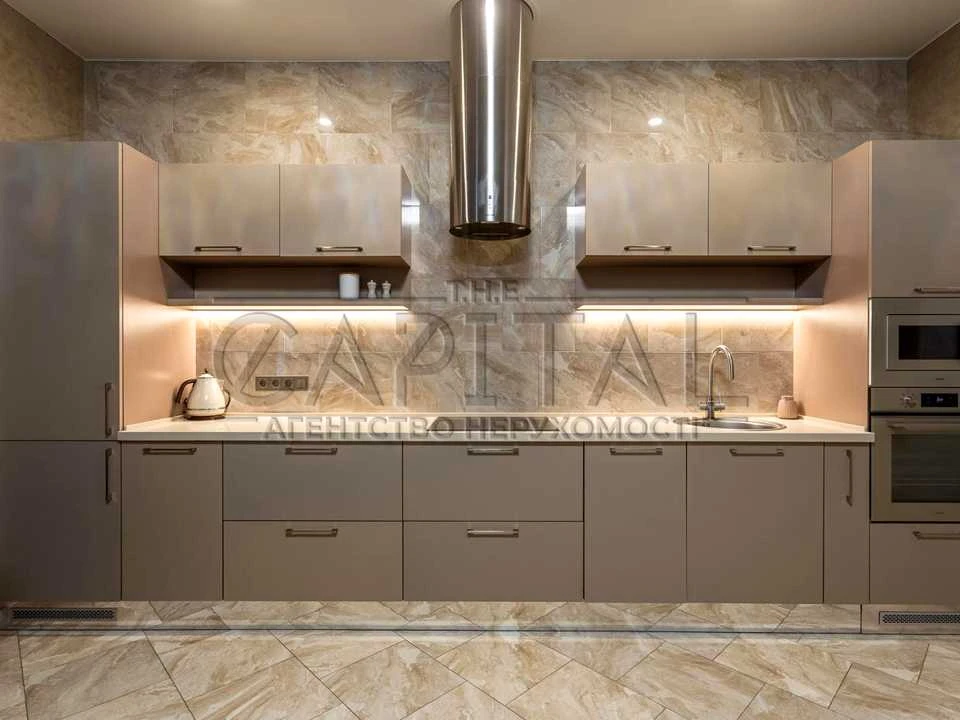 Apartment. Demianska St.