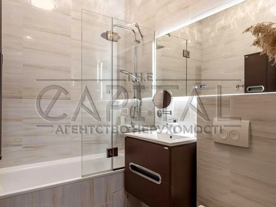 Apartment. Demianska St.