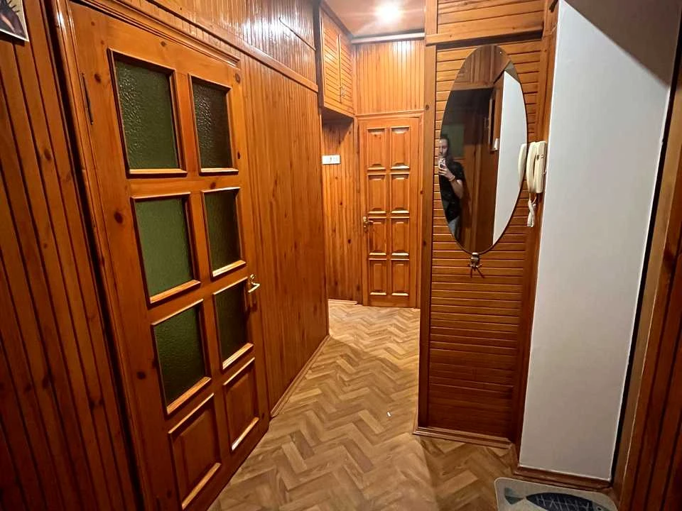 Квартира. Київ, Уманська вул.