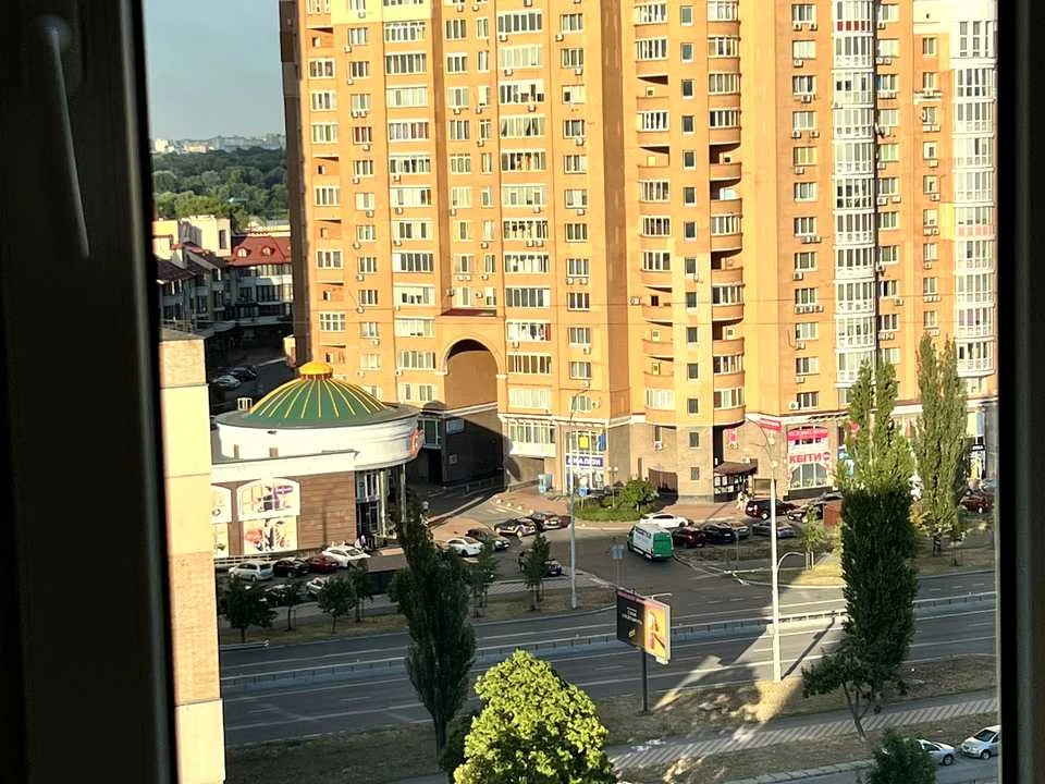 Квартира. Київ, Олександра Архипенка вул.