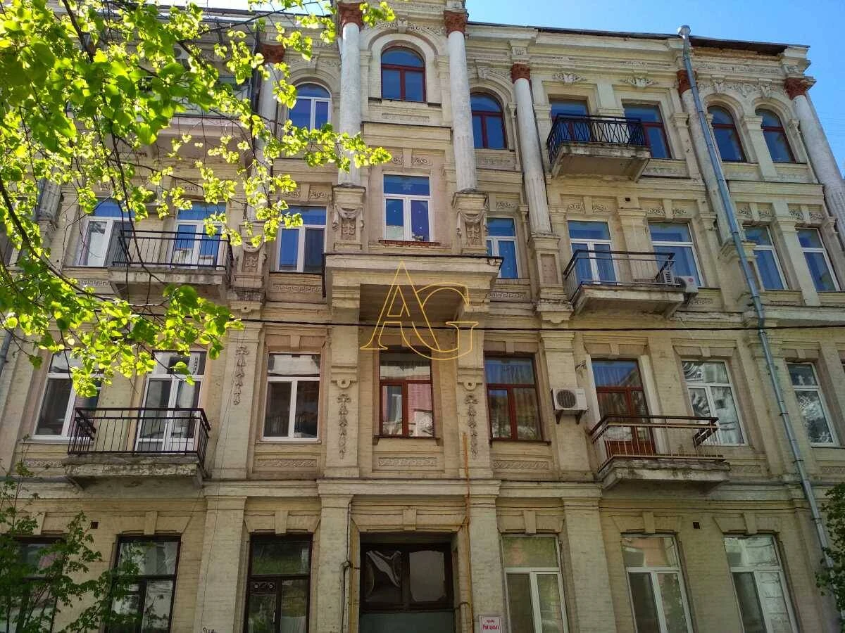 Сдам долгосрочно 3-к квартиру Киев, Шевченковский, Рейтарска