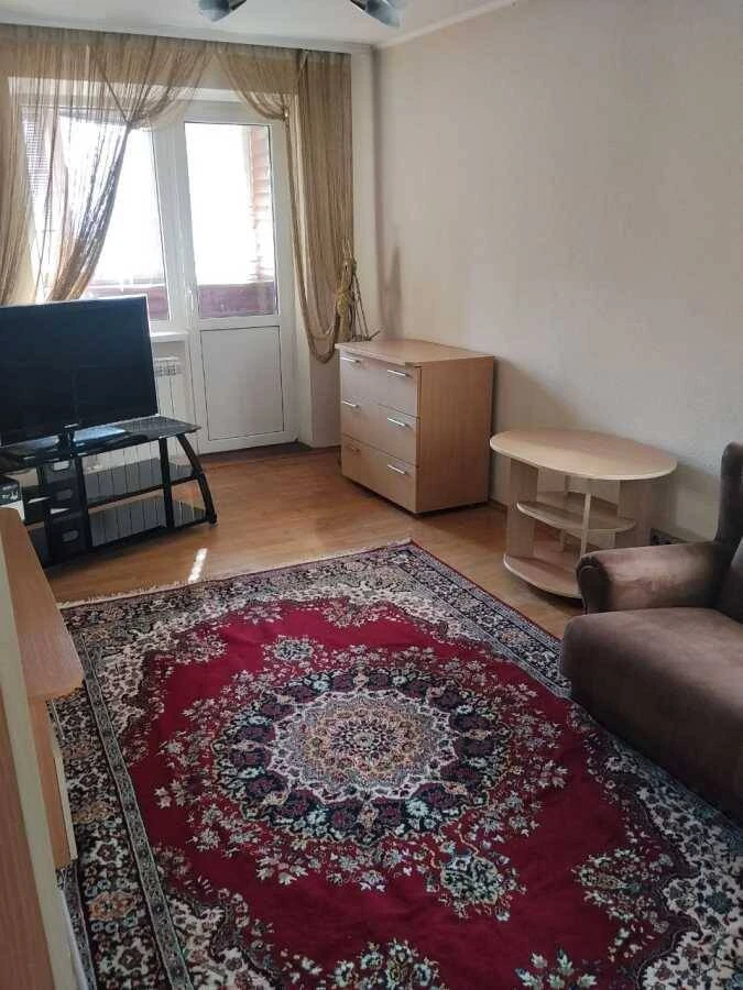 Здам довгостроково 3-к квартиру Київ, Дніпровський, Митропол