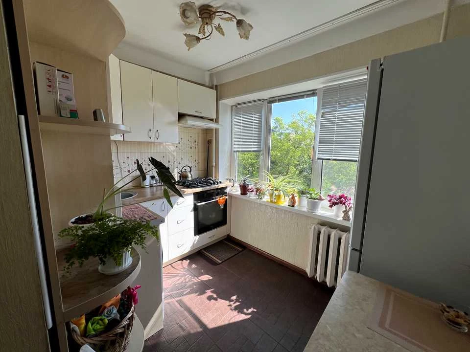 Квартира. Київ, Воскресенський проспект.