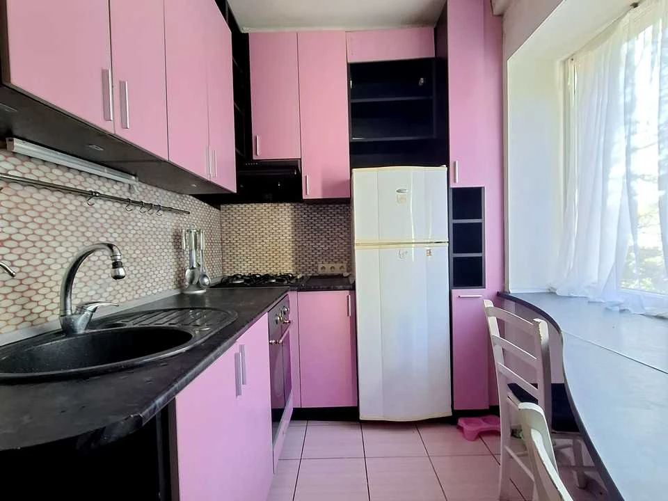 Apartment. Ovyruks'ka St., Kyiv