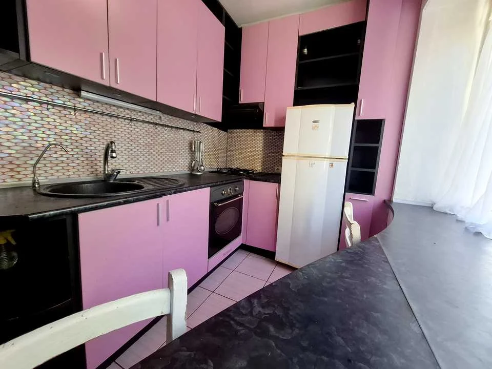 Apartment. Ovyruks'ka St., Kyiv
