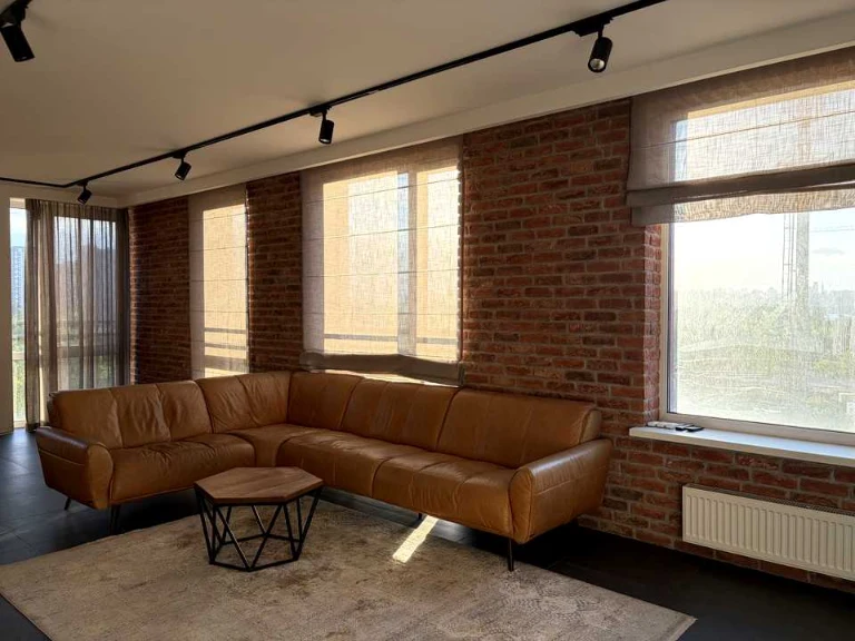 Apartment. Дніprovs'ka naberezhna vul.