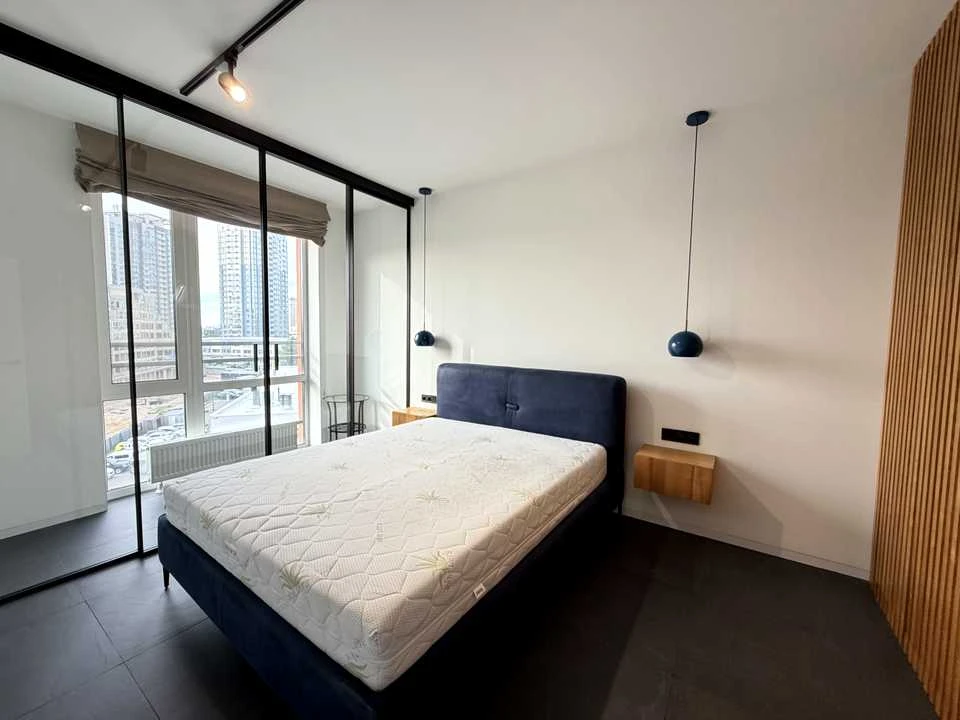 Apartment. Дніprovs'ka naberezhna vul.