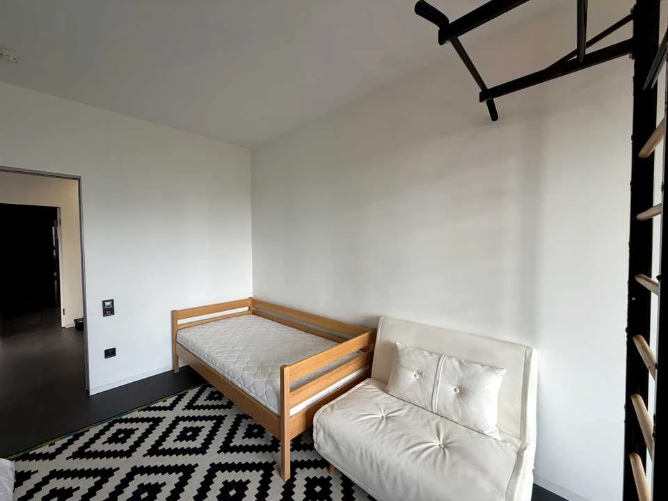 Apartment. Дніprovs'ka naberezhna vul.