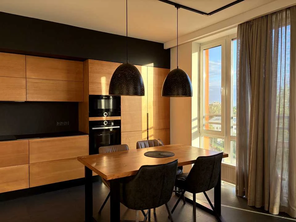 Apartment. Дніprovs'ka naberezhna vul.