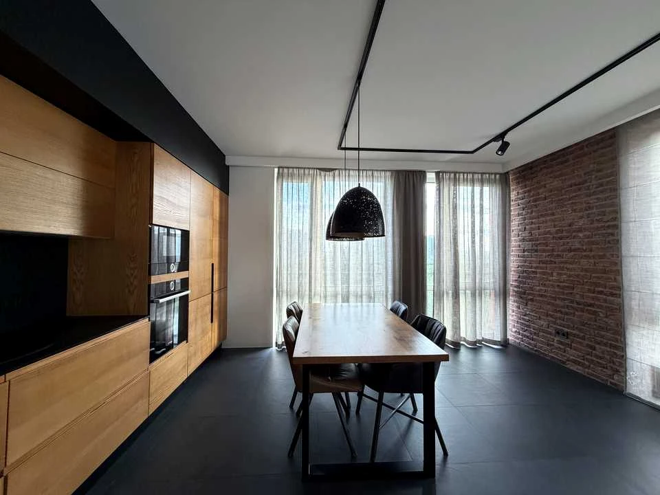 Apartment. Дніprovs'ka naberezhna vul.